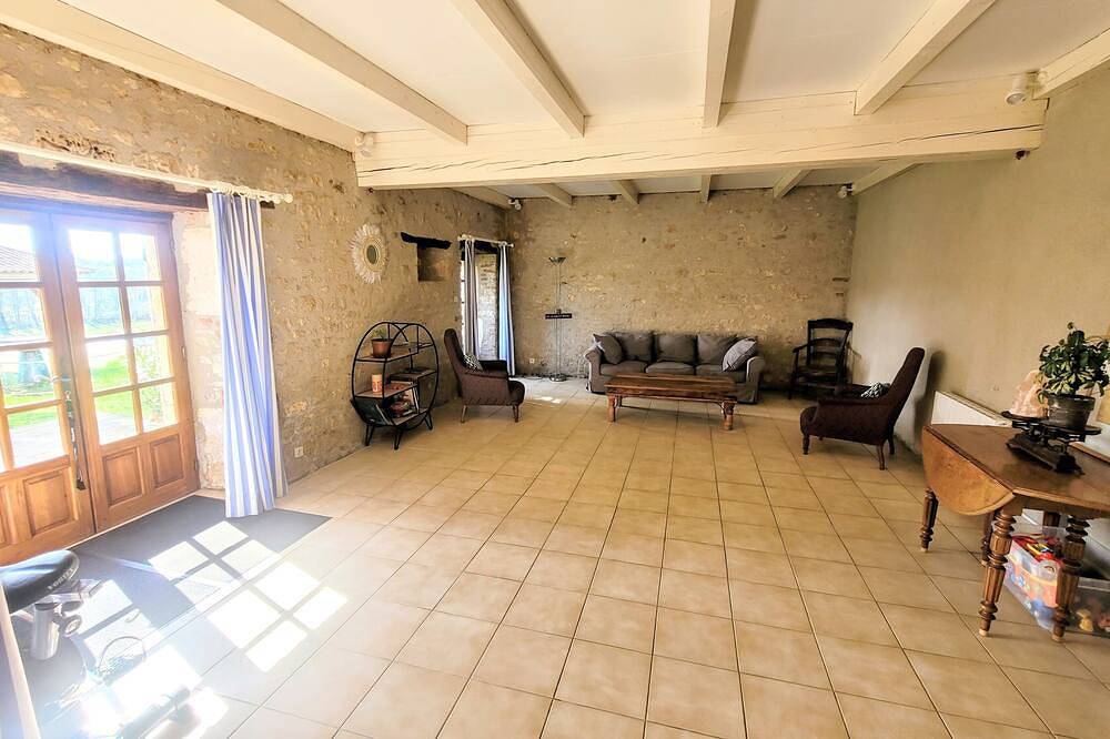Location de gite et salle de stage pour professionnels du mieux-être in Montayral, Région de Villeneuve-sur-Lot