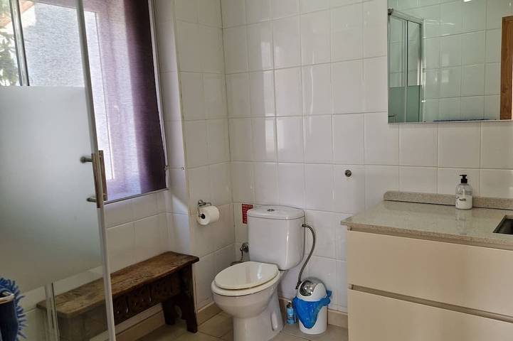 Lovely family villa overlooking Lake and Mountains 15 mins from Coast in Viñuela, Cordillera Penibética