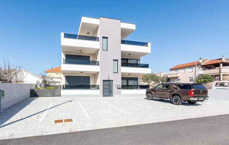 Ferienwohnung für 4 Personen, mit Terrasse in Privlaka - 2