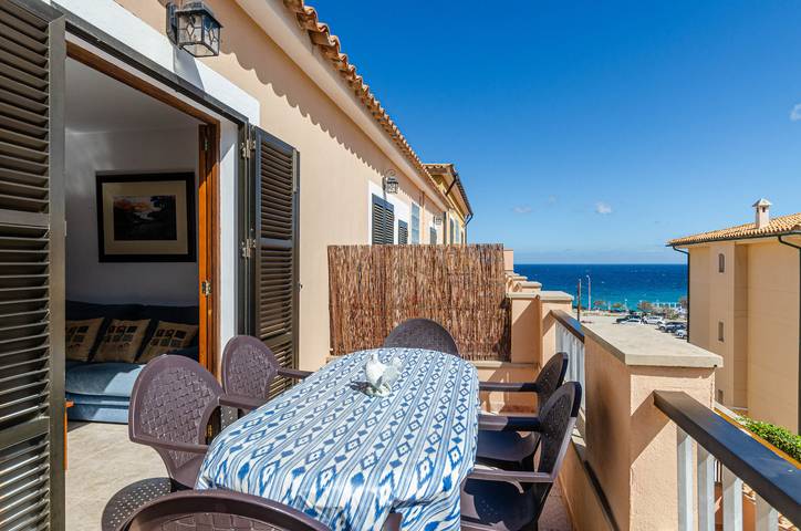 Apartamento para 4 personas, con terraza en Cala Mesquida