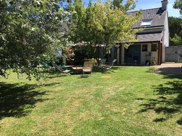 Gîte pour 12 personnes, avec jardin et terrasse à Carnac
