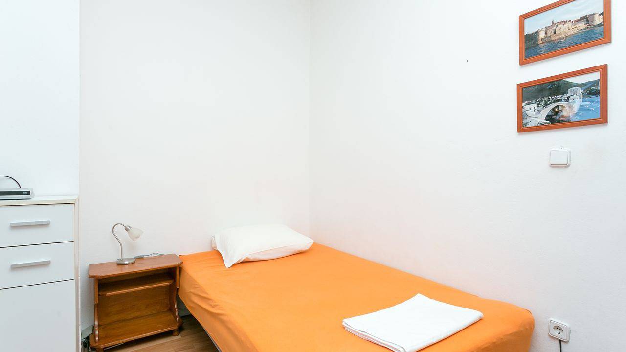 Appartement de vacances entier, Ferienwohnung für 4 Personen (33 m²) in Supetar in Supetar, Brac