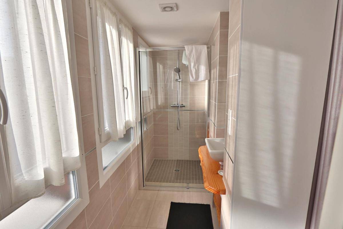 Large Double Room in Hagetmau, Landes