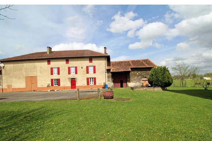 Gîte pour 6 personnes, avec jardin