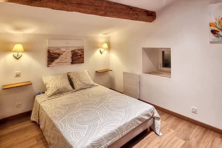 Location de vacances pour 6 personnes, avec jardin à Divajeu - 3