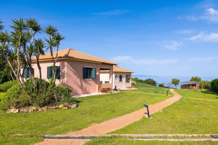 Analipsi Villas Beach Front 2 in Kastro-Kyllini, Region Elis