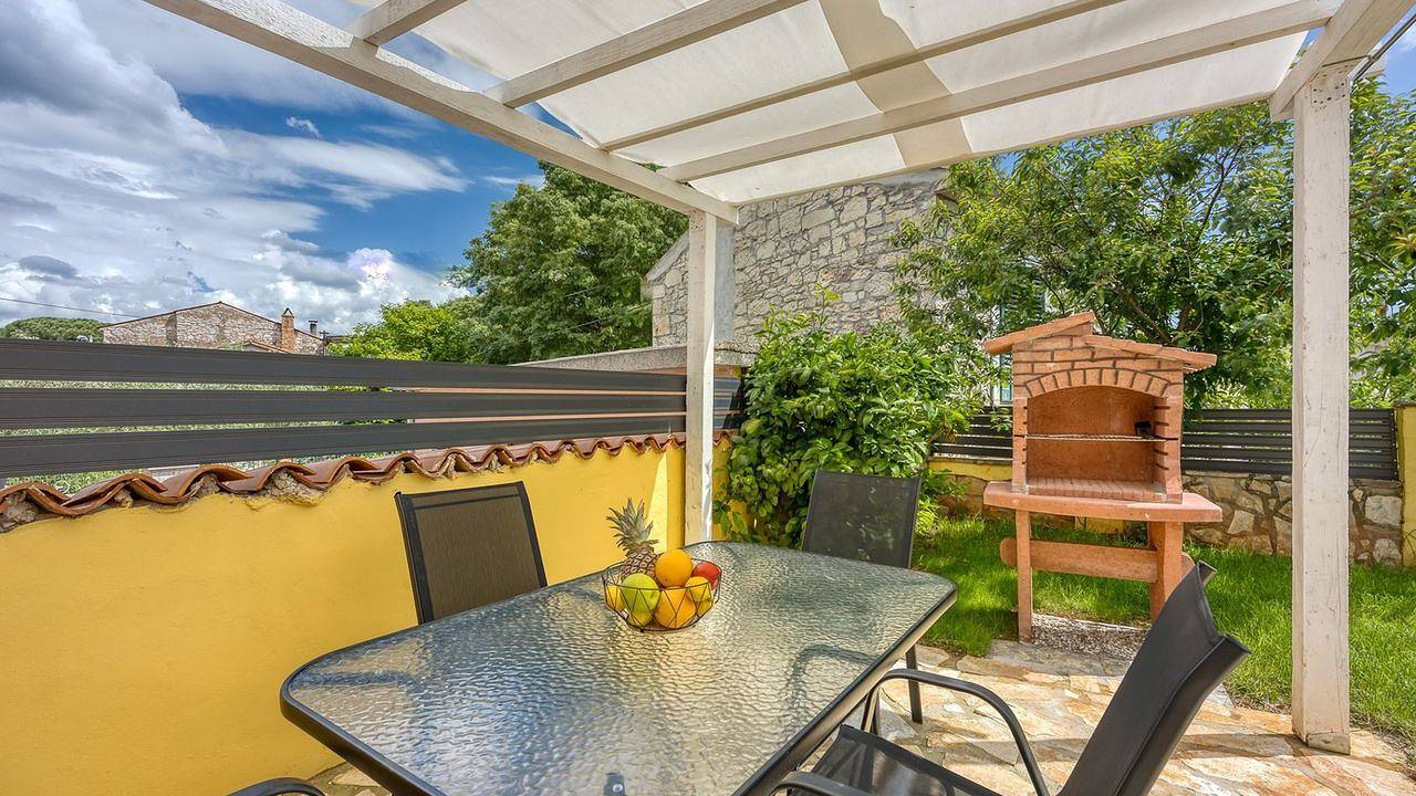 Ferienhaus für 4 Personen (100 m²) in Kaštelir in Kastelir, Općina Kaštelir - Labinci