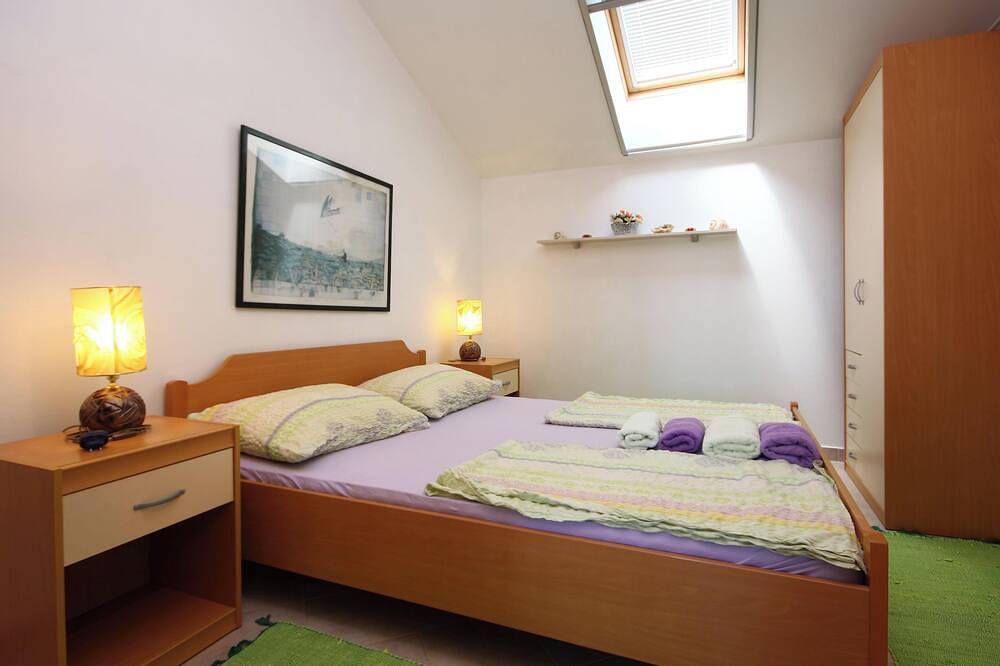 Ganze Wohnung, Apartment Grivicic A2 mit Meerblick auf der Insel Krapanj in Krapanj, Krapanj (Kroatische Adria)