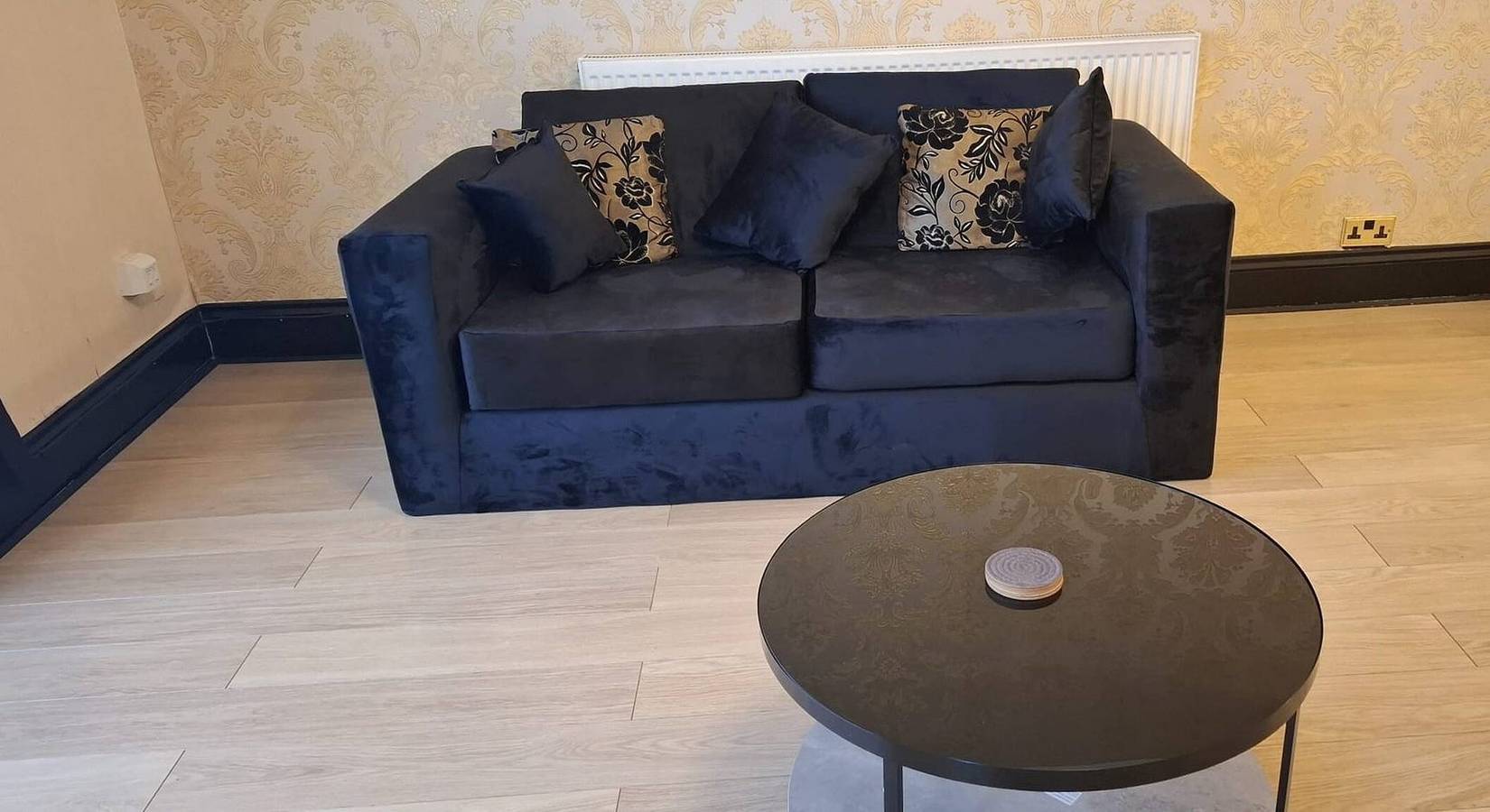 Geräumige 3 Schlafzimmer, 2 Bäder, kostenloses Wlan, zentrale Lage in Middlesbrough, Nordostengland