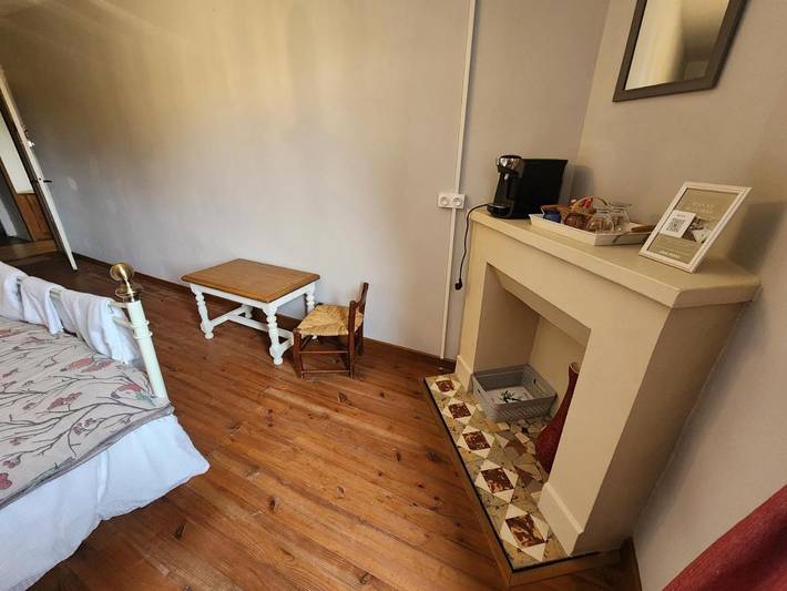 Location de vacances pour 3 personnes, avec jardin ainsi que piscine et vue à Roquebrune - 3