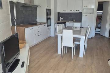 Gîte pour 8 personnes, avec balcon à Cadeilhan-Trachère