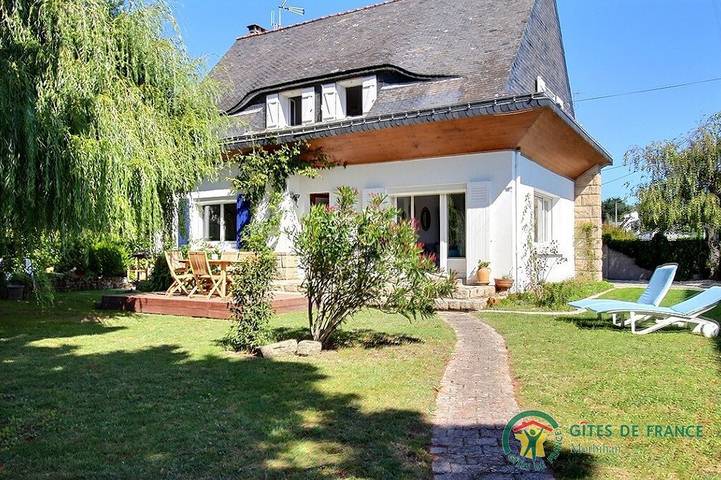 Gîte pour 7 personnes, avec jardin et terrasse - 1
