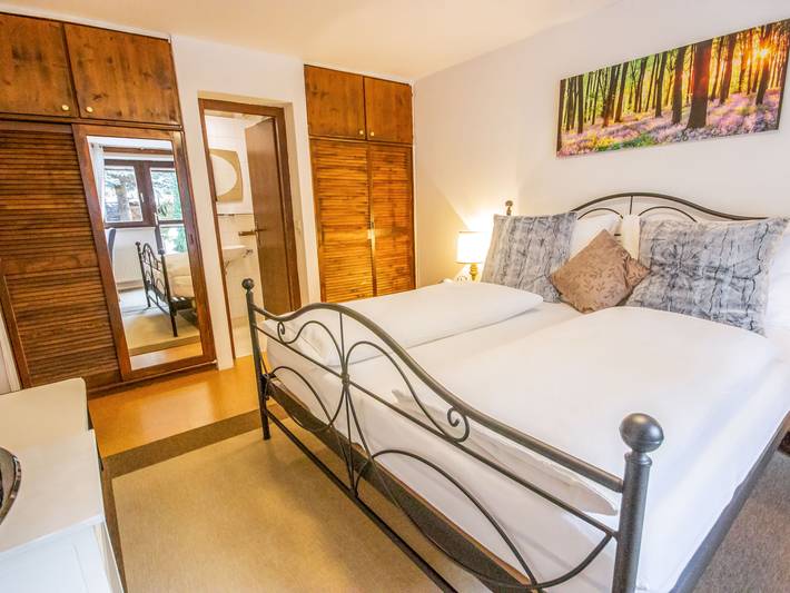 Ferienwohnung für 2 Personen, mit Garten und Terrasse in Innsbruck und Umgebung - 2