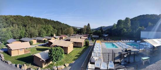 Gîte pour 3 personnes, avec piscine et terrasse dans Sougné-Remouchamps