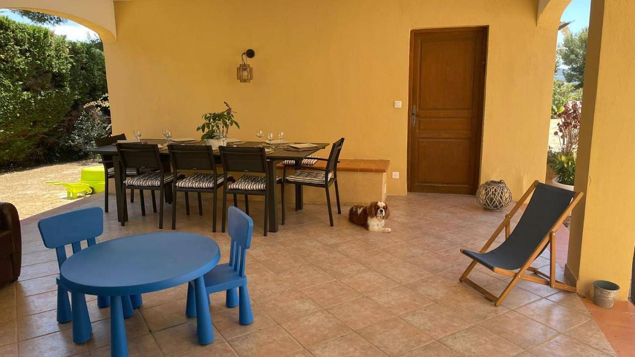Double Room in Saint-Cyr-sur-Mer, Côte méditerranéenne (France)
