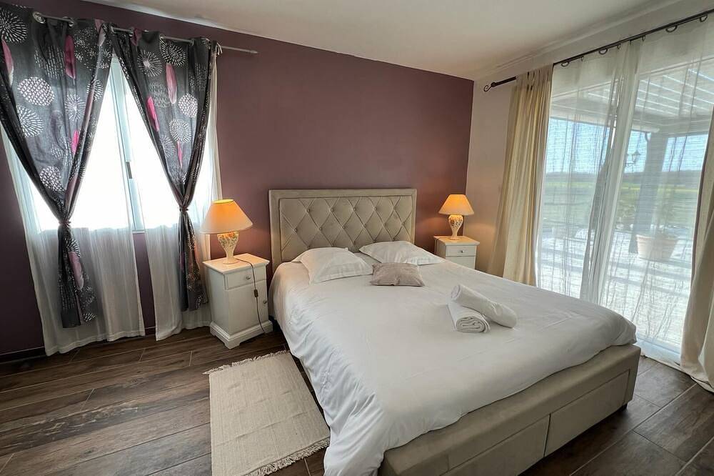 Maison neuve~ Zoo et Châteaux 3 étoiles 11 pers in Fresnes (Loir-et-Cher), Sologne