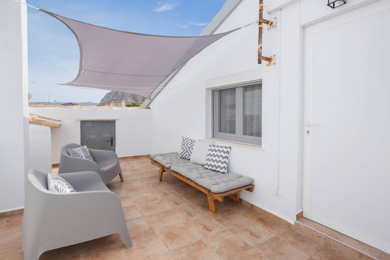 Holiday Home 'Mediterranean Breeze Beach House' with Private Terrace, Wi-Fi and Air Conditioning in el Verger, Costa Blanca