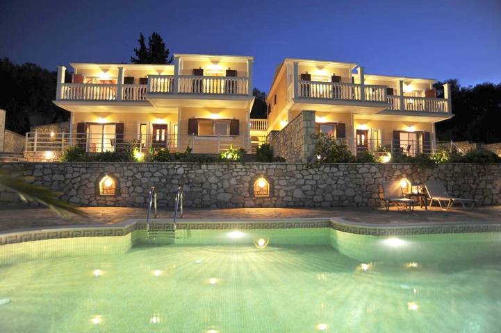 Appartement de vacances pour 2 personnes, avec jardin ainsi que vue et piscine
