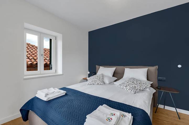 Appartement entier, The Square - appartement de luxe avec terrasse vue mer au coeur de la ville in Makarska, Makarska riviera