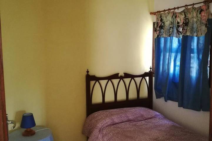 Casa Banana - Holiday home on the coast with views in La Bombilla, Tazacorte