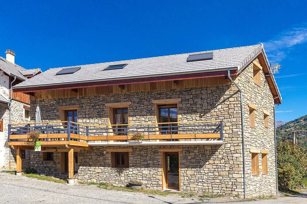 Gîte Costillon-Gîte-Ensuite-Komfort-Bergblick in Saint-Jean-Saint-Nicolas, Nationalpark Écrins