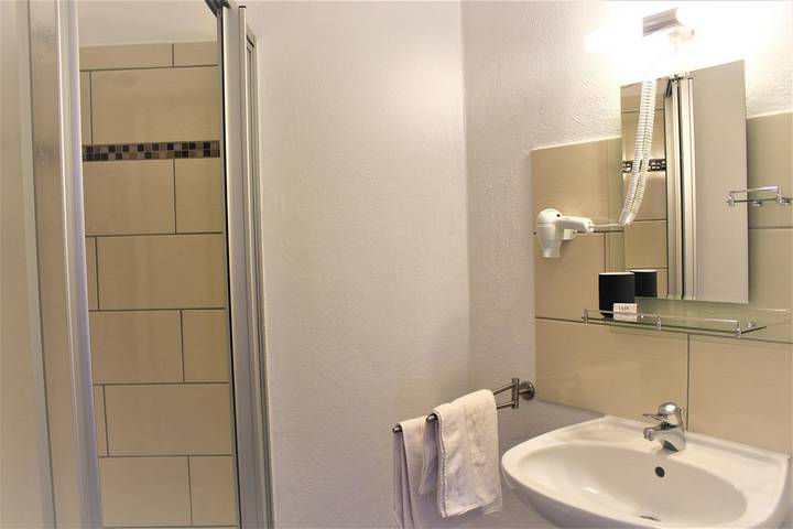 Hotel für 2 Personen, mit Terrasse und Garten, kinderfreundlich in Gersfeld - 2