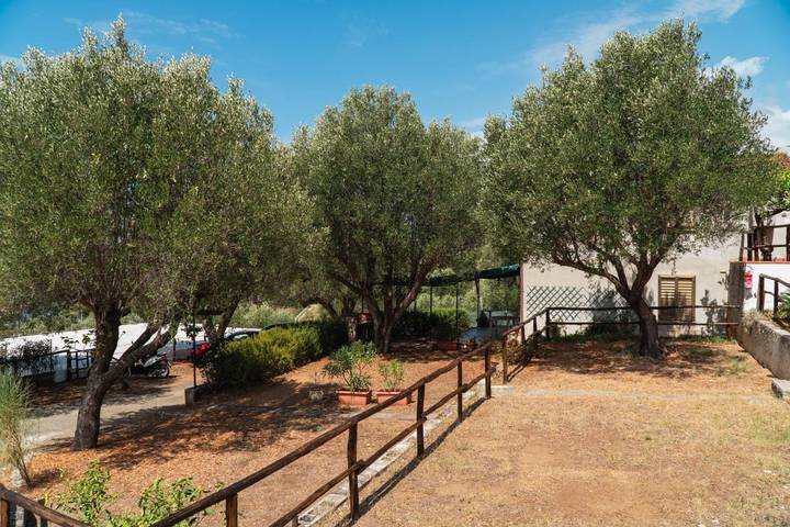 Camping für 3 Personen, mit Terrasse und Garten sowie Ausblick in Cilento - 3