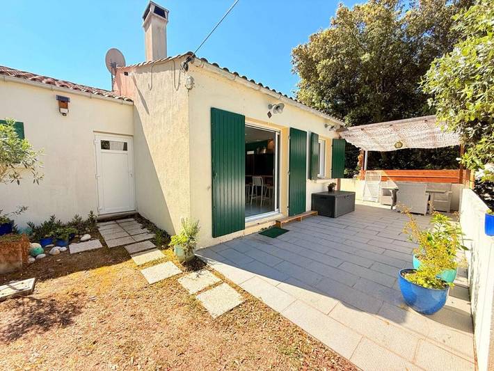 Location de vacances pour 6 personnes, avec terrasse dans Grande Plage Domino
