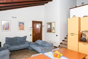 Location De Vacances pour 4 Personnes dans Brenzone, Montagnes autour du lac de Garde, Photo 3