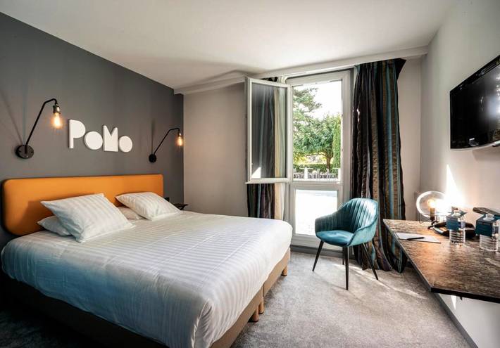 Hôtel pour 2 personnes, avec jardin ainsi que jacuzzi et piscine
