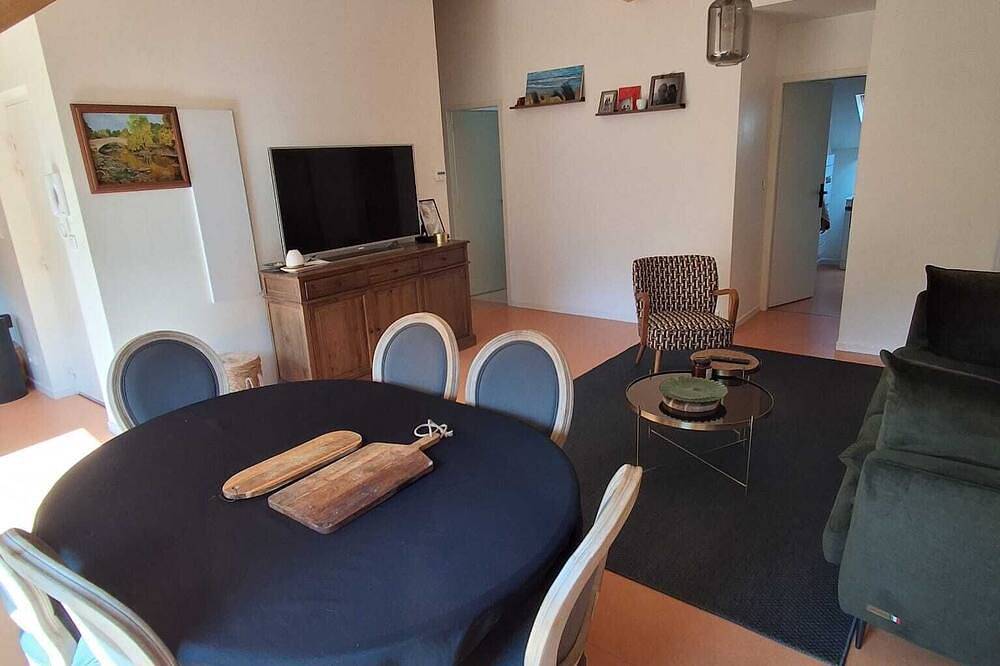 Ganze Wohnung, 4p apartment in village center in Laruns, Béarn