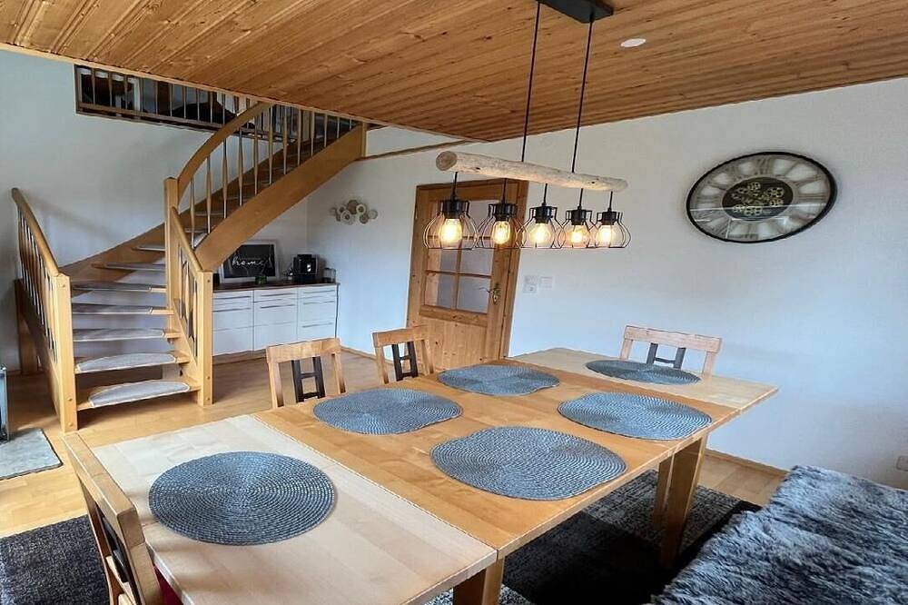 Ganze Wohnung, Gemütliches Ferienhaus mit großem Garten zur Alleinbenutzung in Bad Kötzting, Ostbayern