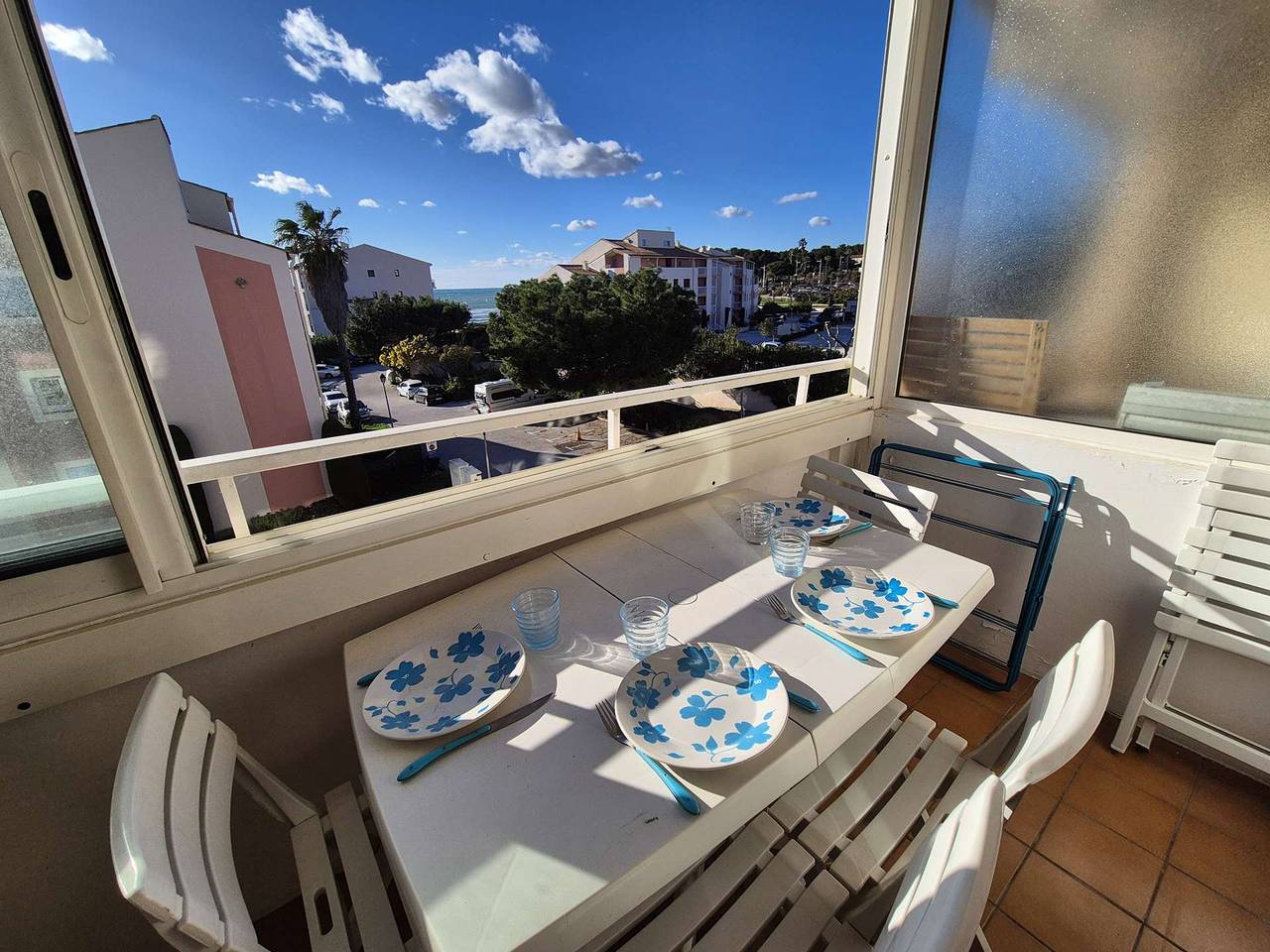 Entire holiday apartment, Beautiful appartment with sea view and near of the beach in La Coudoulière, Six-Fours-les-Plages