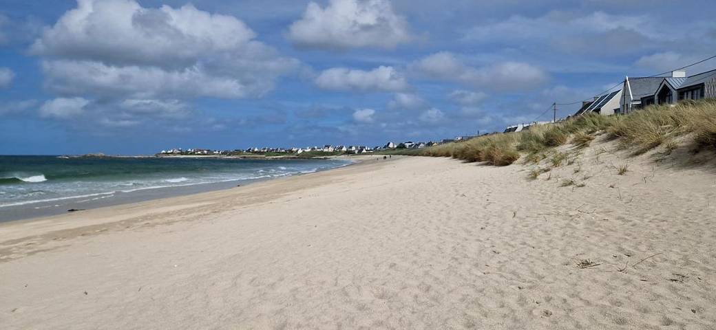 Location de vacances pour 5 personnes, avec terrasse et piscine ainsi que jacuzzi et sauna dans Plage Pors-Meur - 2