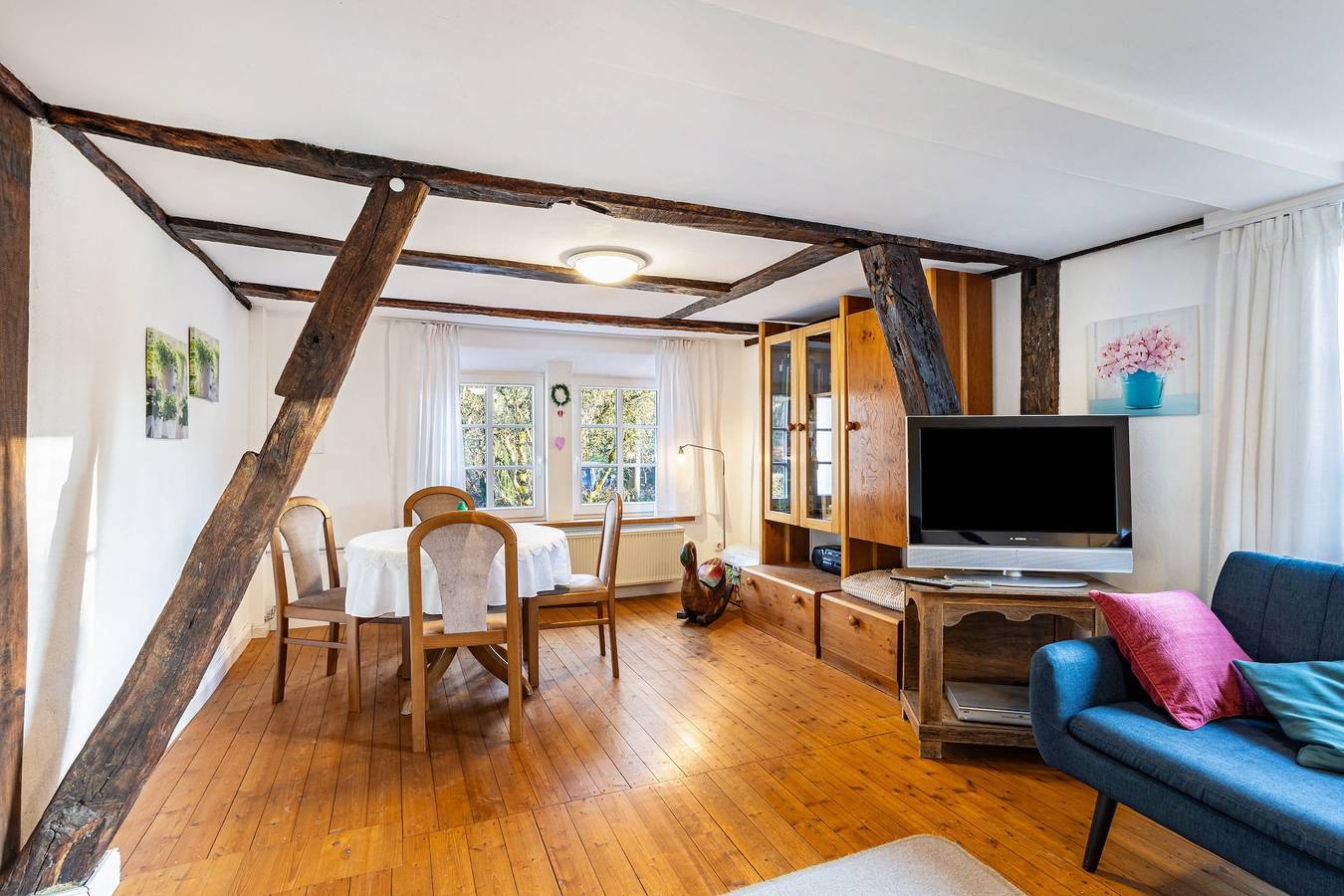 Ferienhaus Titz mit privater Terrasse, Garten und Wlan in ruhiger Lage in Sundern, Hochsauerlandkreis
