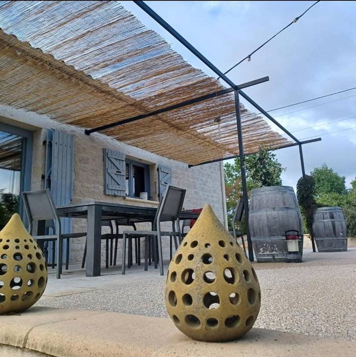 Location de vacances pour 10 personnes, avec Balcon et Terrasse ainsi que Jardin et Vue à Saint-Paul-de-Loubressac