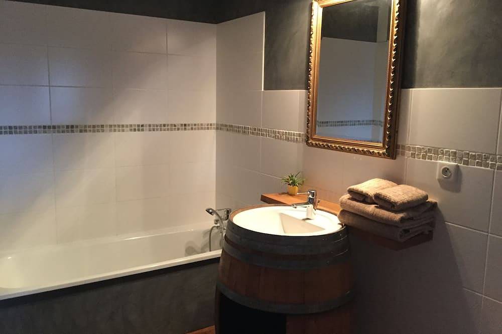 Cabaña de gran capacidad, hasta 18 personas, Thalasso Proximity, puerto Rhu! in Douarnenez, Region de Quimper