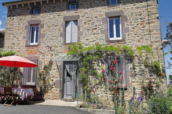 Gîte pour 7 personnes, avec jardin à Saint-Just-près-Brioude
