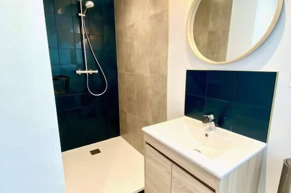 Ganze Wohnung, Grand Appartement Lumineux Avec Ascenseur et à Proximité du Centre Ville in Caen, Caen und Umgebung