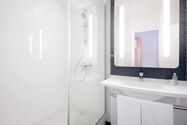Hôtel pour 3 personnes dans Office De Tourisme De Montpellier - 4