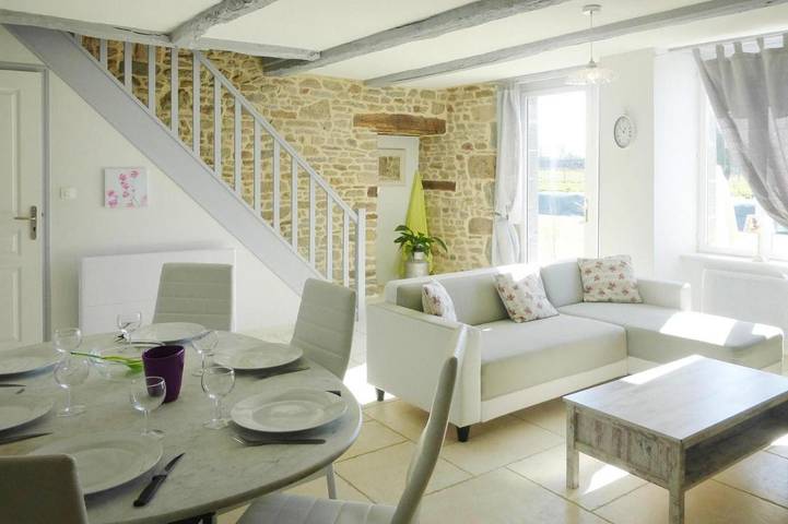 Location de vacances pour 6 personnes, avec terrasse et jardin, animaux acceptés à Bacilly - 4