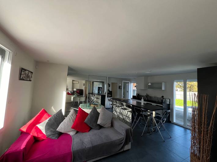 Ferienhaus für 6 Personen, mit Terrasse und Garten sowie Pool in Gironde - 4