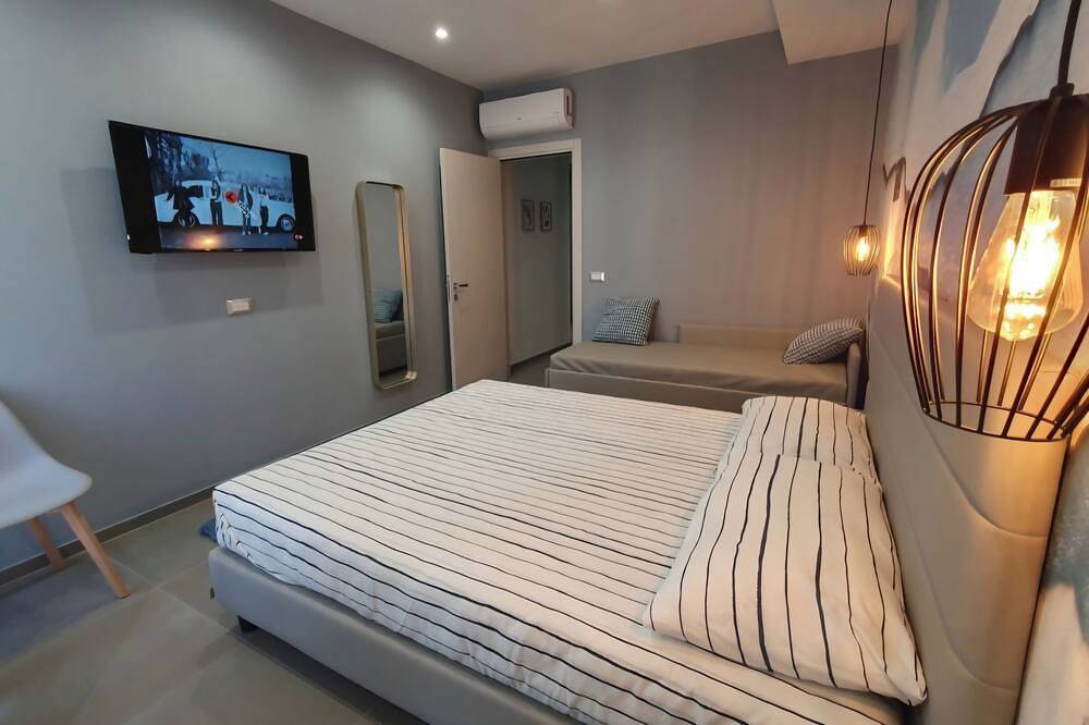Appartamento intero, Appartamento vacanze a 100mt dal mare in Gabicce Mare, Pesaro-Urbino