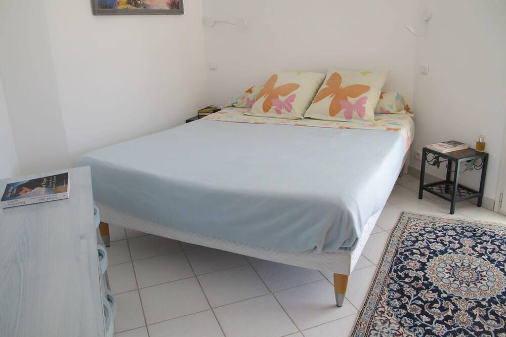 Geheel appartement, Très beau 2 pièces climatisé, tout équipé avec vue mer et garage in Agay, Saint-Raphaël