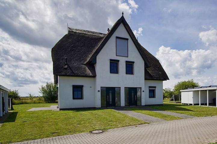 Ferienhaus für 6 Personen, mit Balkon und Garten in Vaschvitz