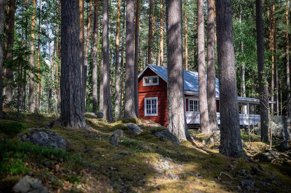 Korsnäsholmen Island Eco Lodge in Haverö, Västernorrland