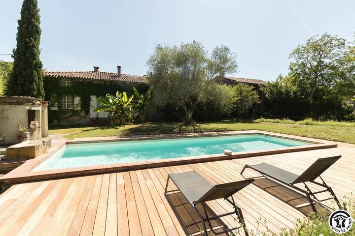 Chambre d’hôte pour 2 personnes, avec Terrasse et Jardin ainsi que Piscine et Vue