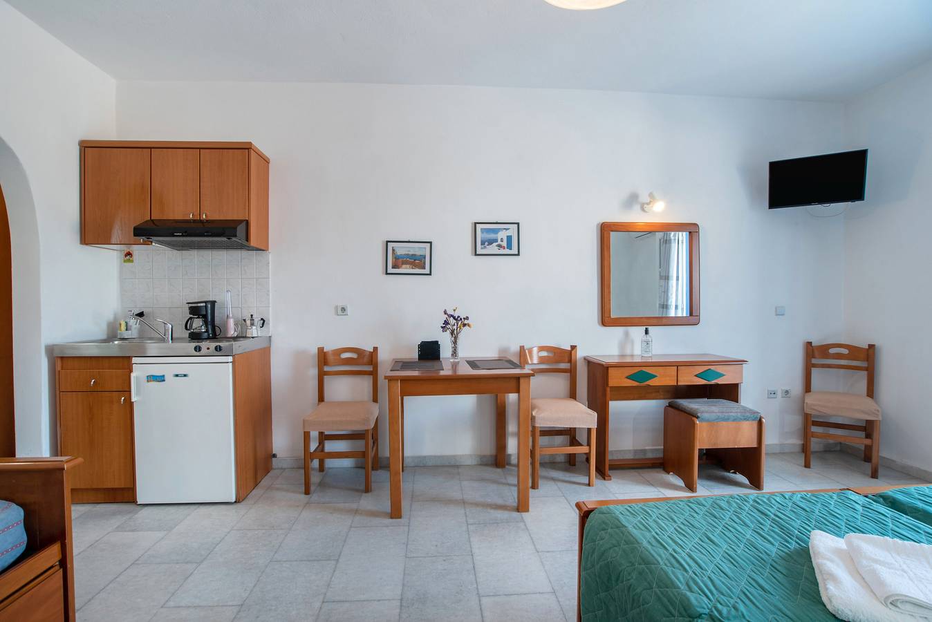 Entire studio, Studio Apartment '3' with Sea View, Wi-Fi and Air Conditioning in Cyclades