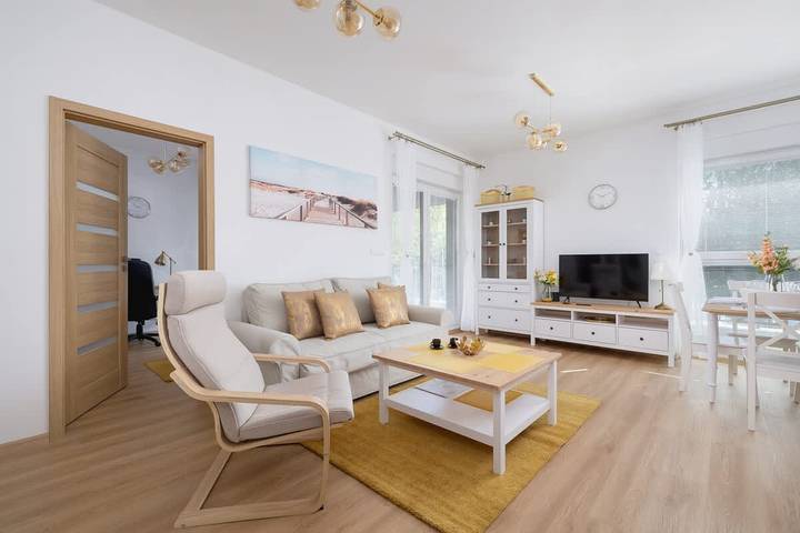 Gîte pour 6 personnes, avec balcon/terrasse, animaux acceptés à Katowice - 2