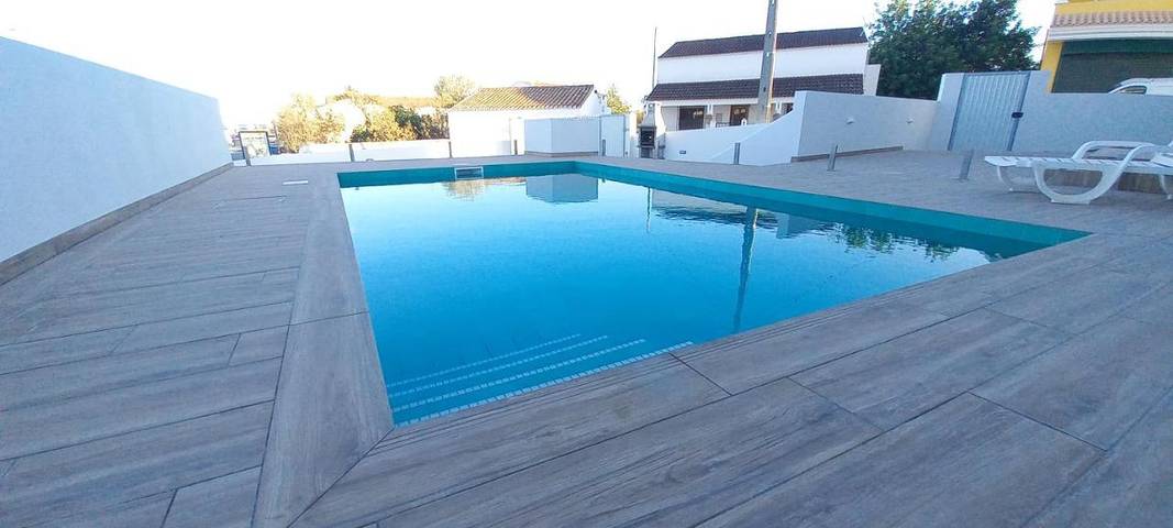 Gîte pour 4 personnes, avec balcon et piscine dans Almancil - 3